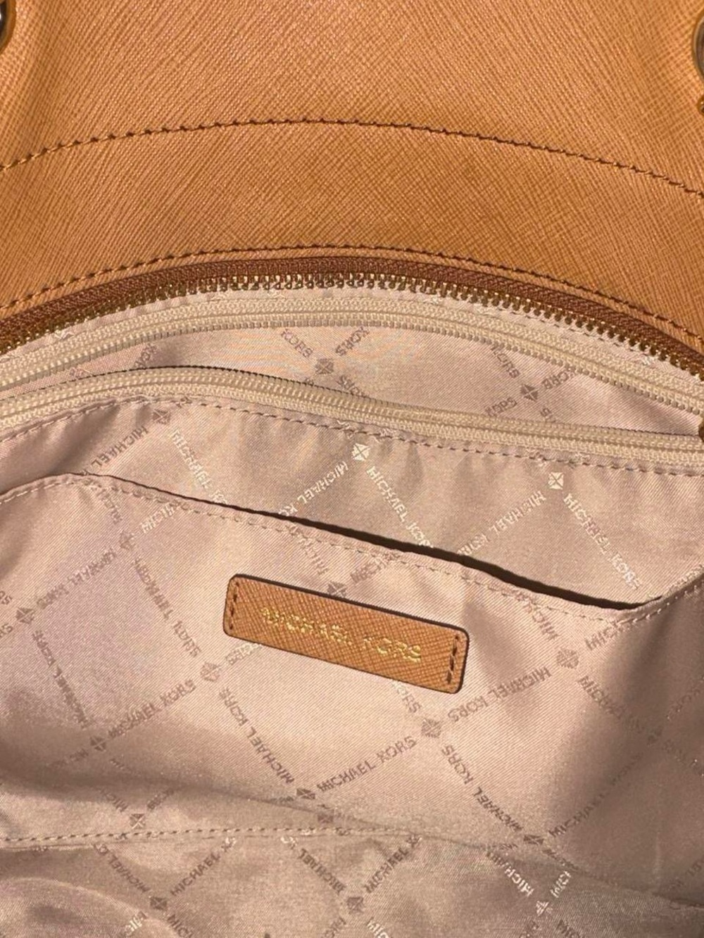 Michael Kors Jet Set Large Signature Logo Shoulder Bag - Picture 7 of 8